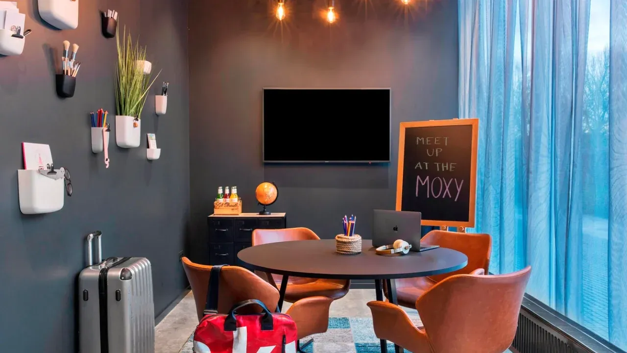 Moxy Copenhagen Sydhavnen